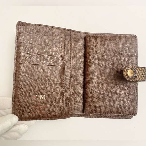 EUC! (R $750) Louis Vuitton Brown Damier Ebene Wallet With Kisslock - Picture 2 of 12